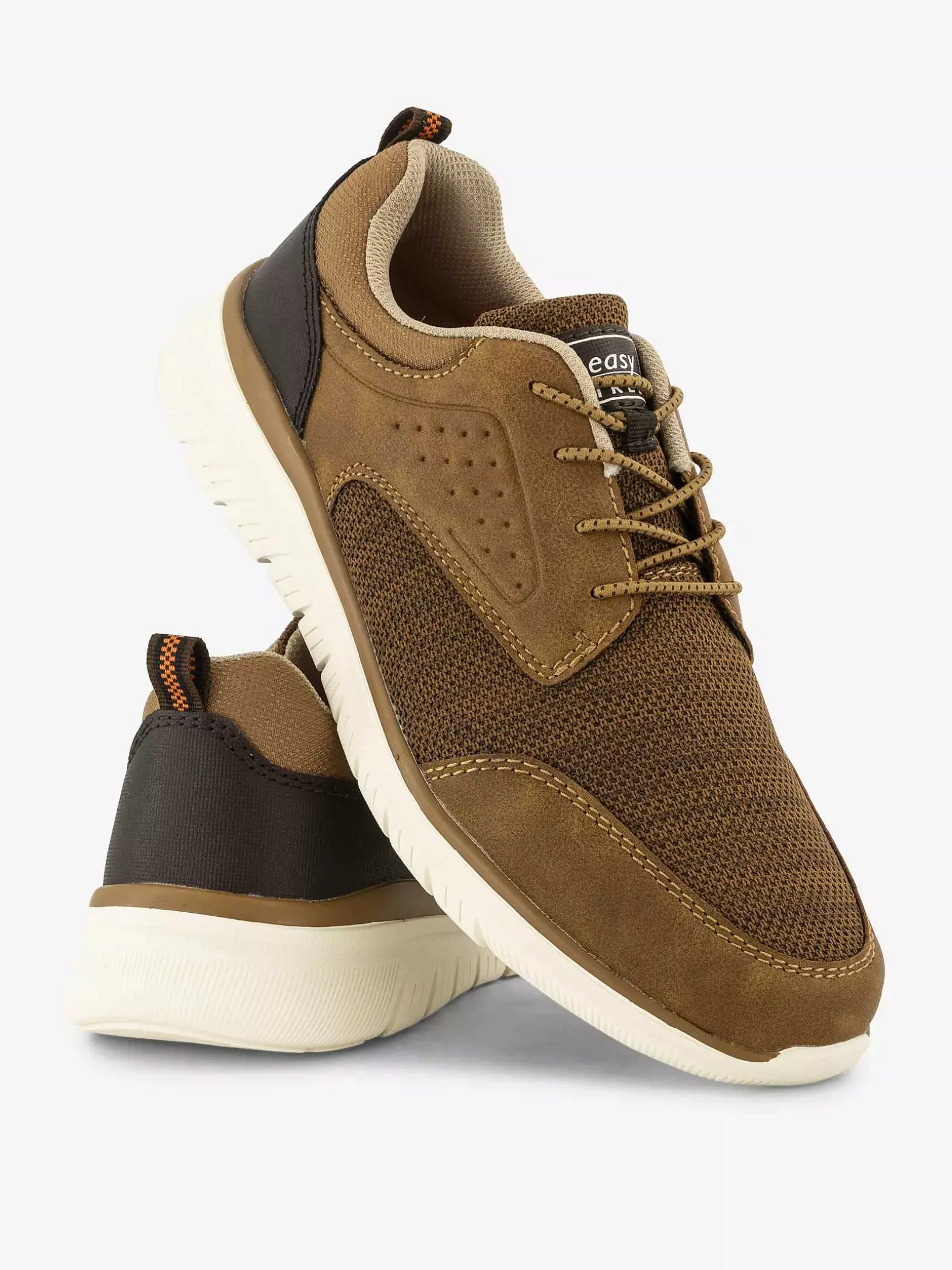 Bruine Sneaker