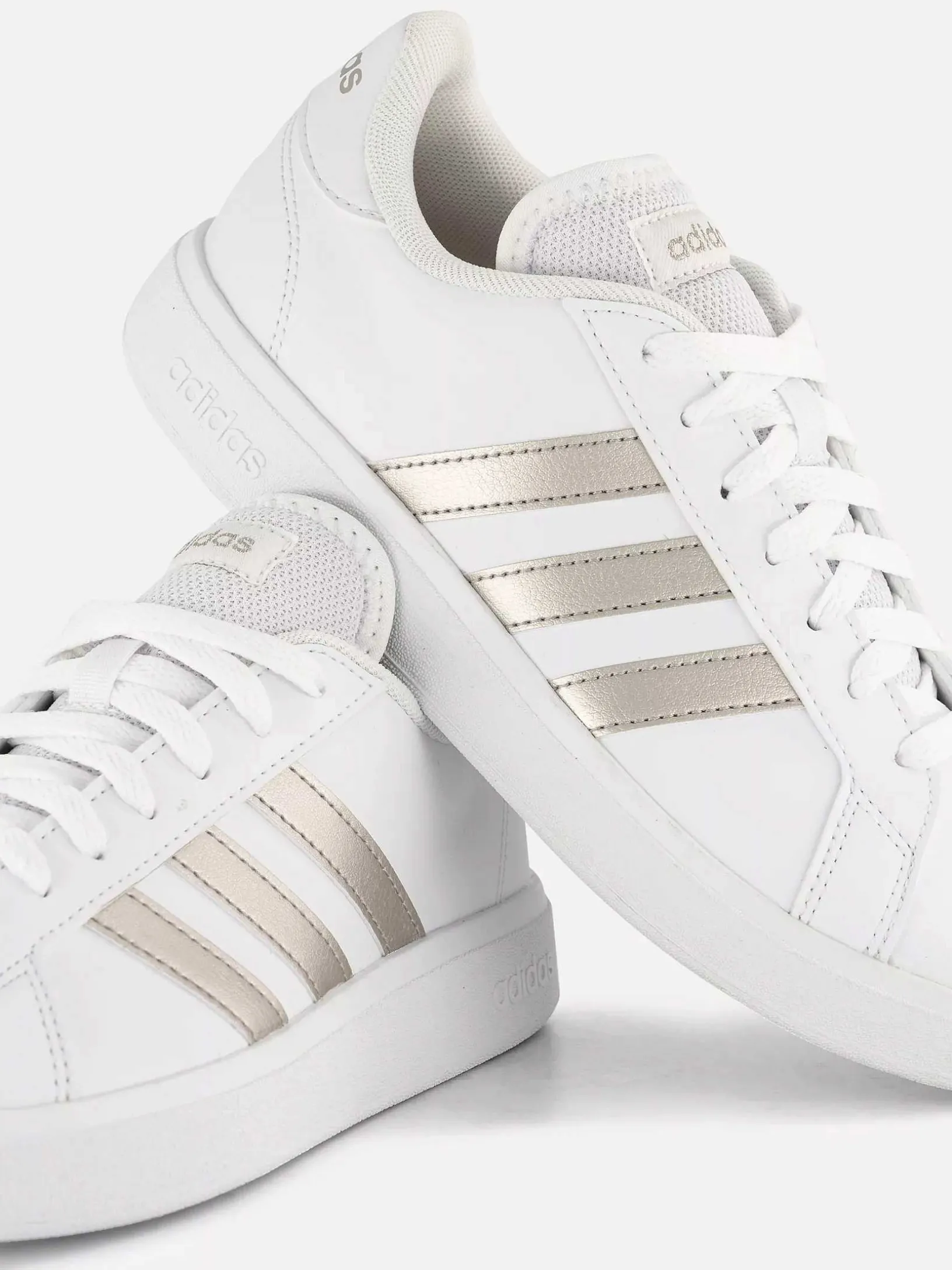 Witte Grand Court Base 2.0
