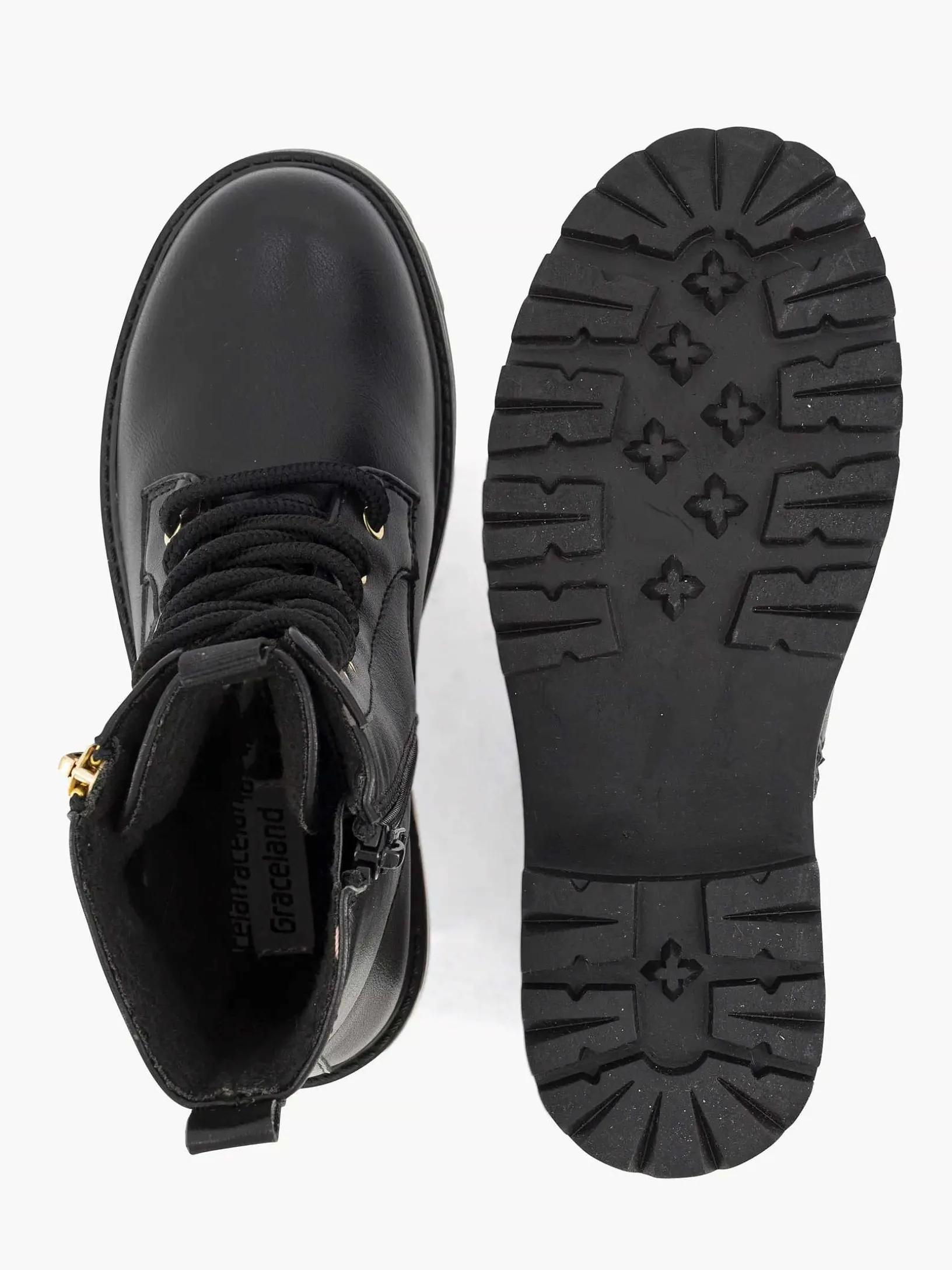Zwarte Veterboot